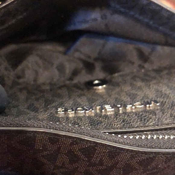 MICHAEL KORS Black Shoulder Strap Top Zipper Shoulder Bag Black Grey Monogram - Picture 13 of 17